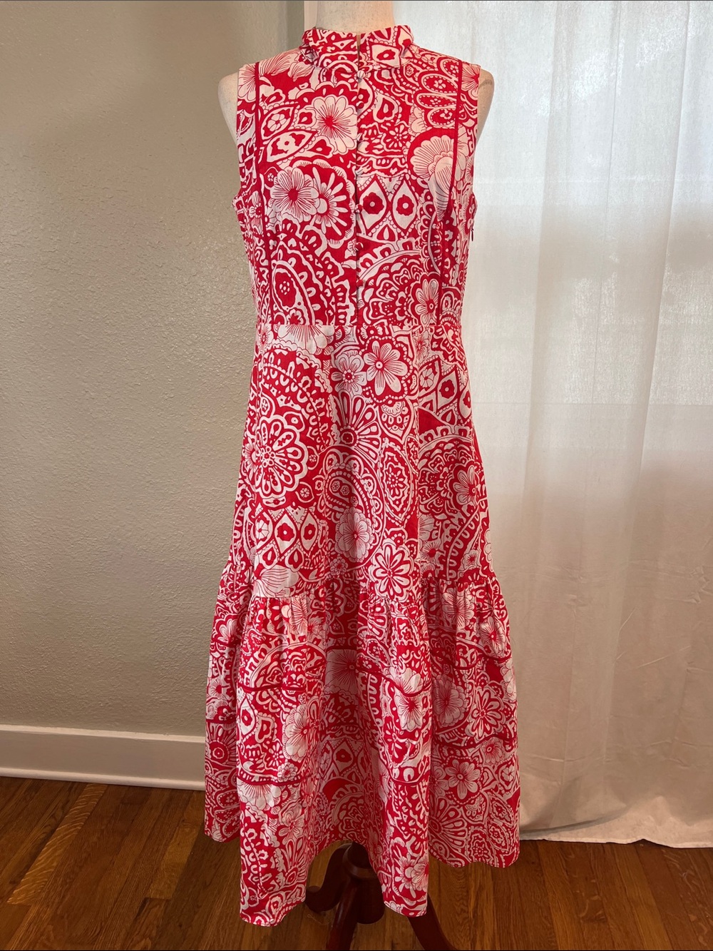 Hyacinth House Sleeveless High-Neck Red Paisley Tiered Maxi Dress. Size S. NWOT
